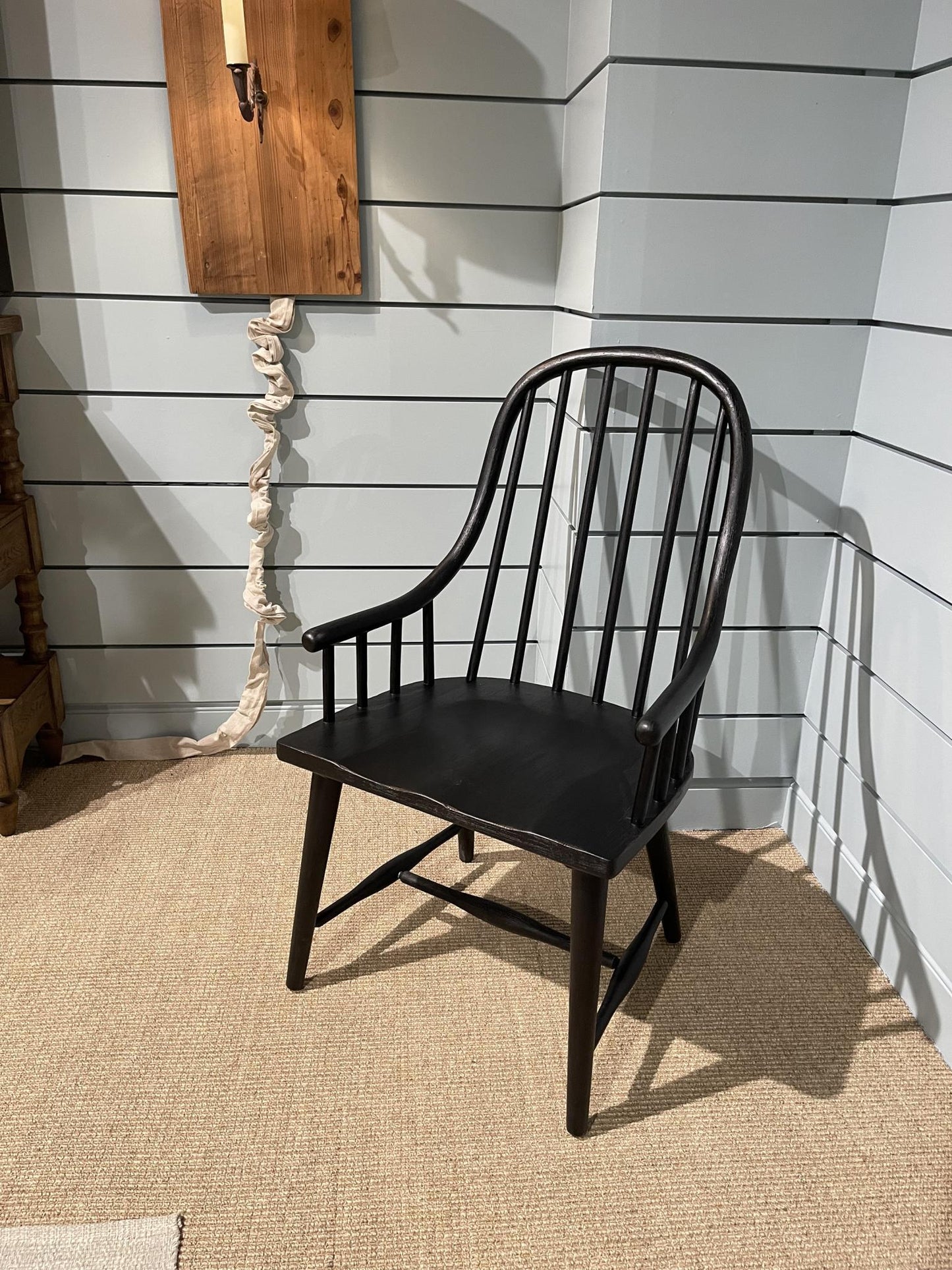 Vintage Market - Windsor Arm Chair (Set of 2)