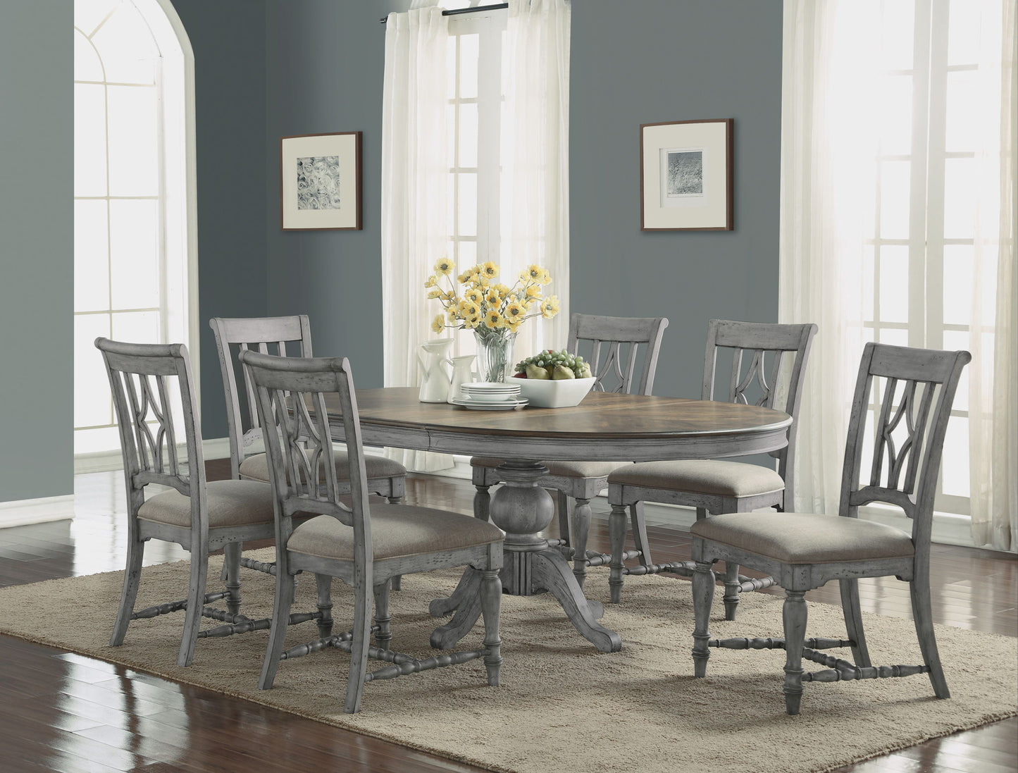 Plymouth - Round Table