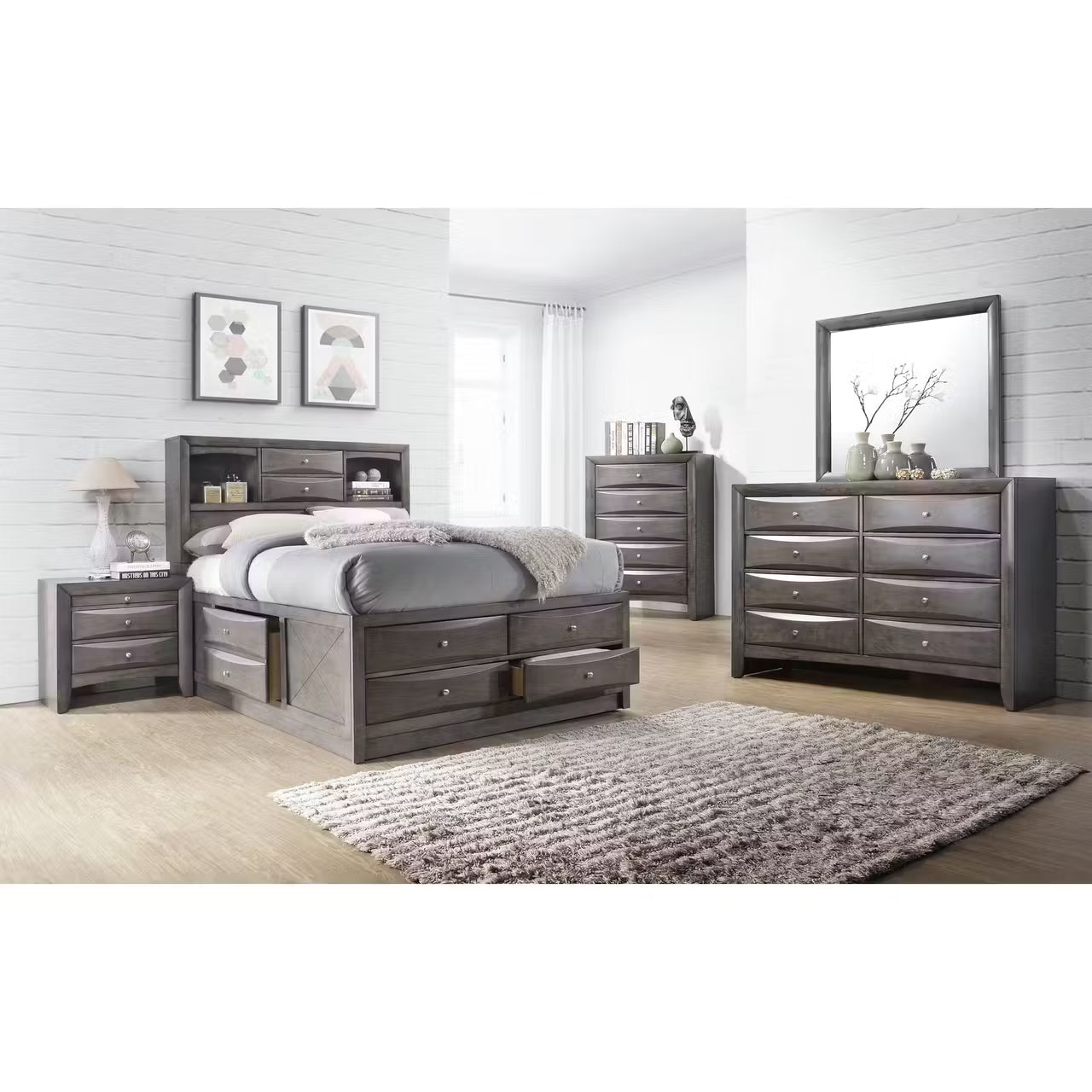 Emily Group Set