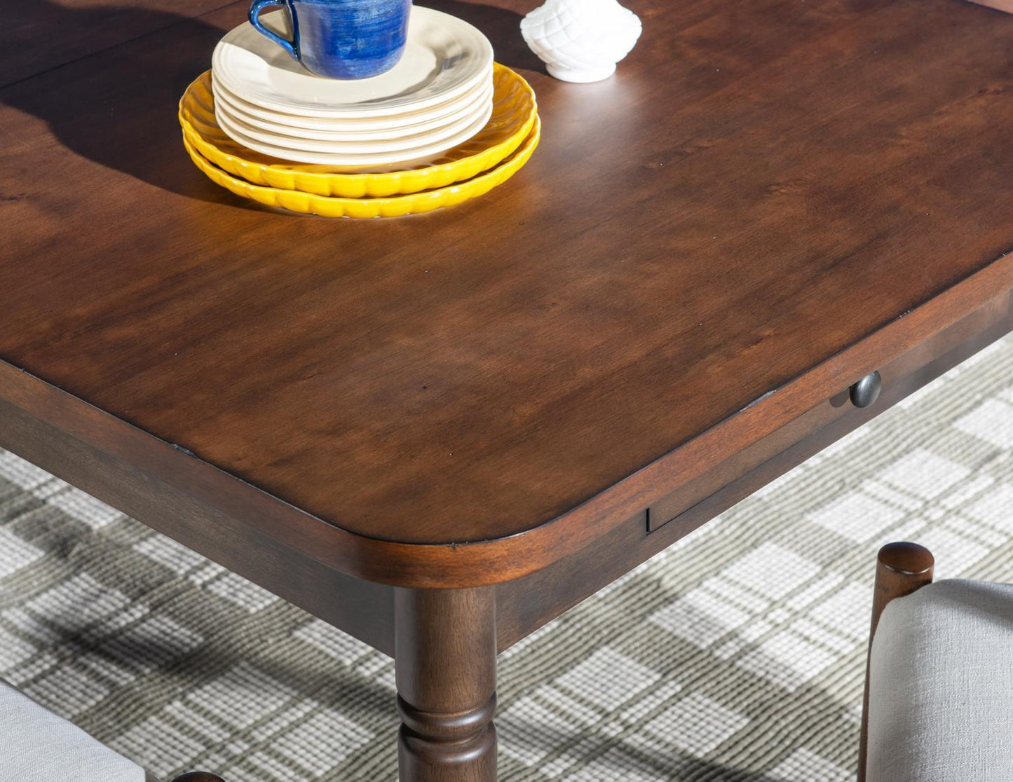 Lake House - Leg Table - Pinecone And Dried Tobacco