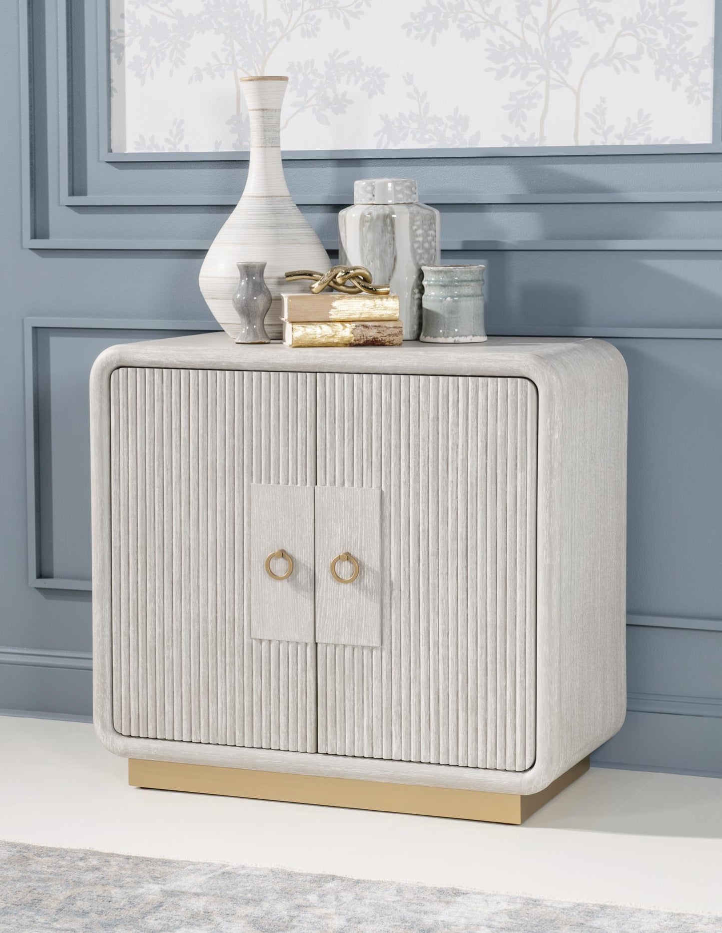 Miramar - Door Chest