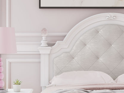 Kozlani - Upholstered Panel Bed
