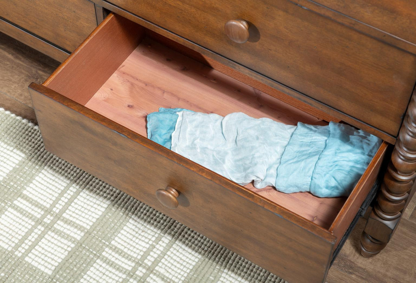 Lake House - Jenny Lind Dresser