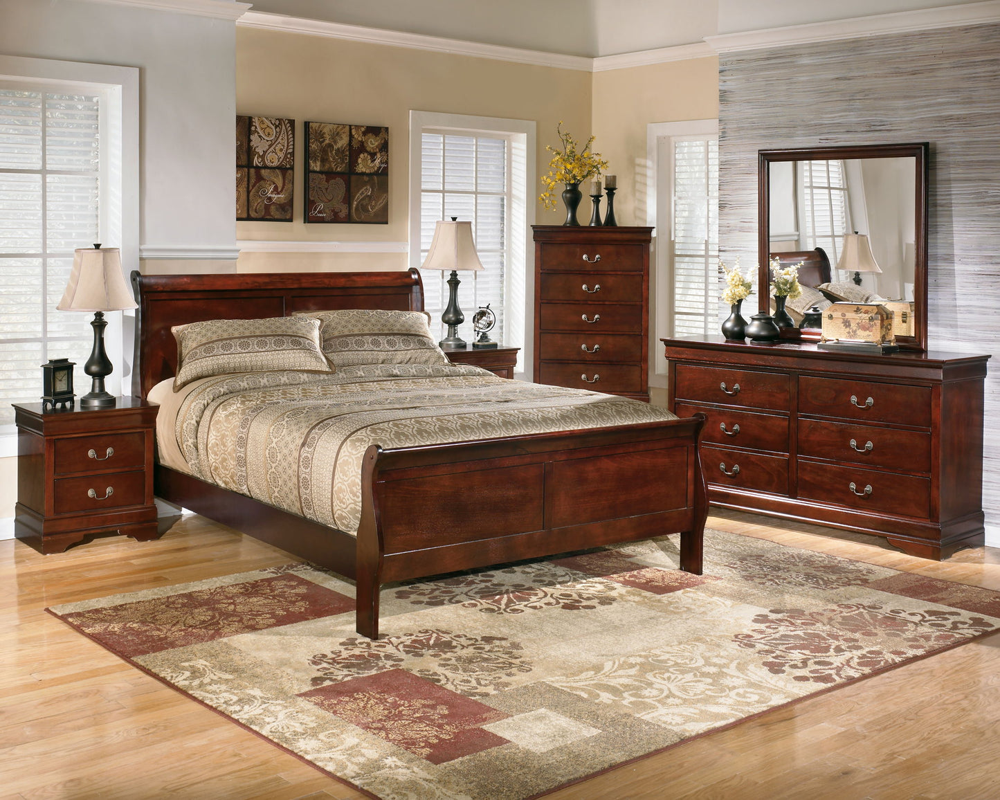 Alisdair - Sleigh Bed Set