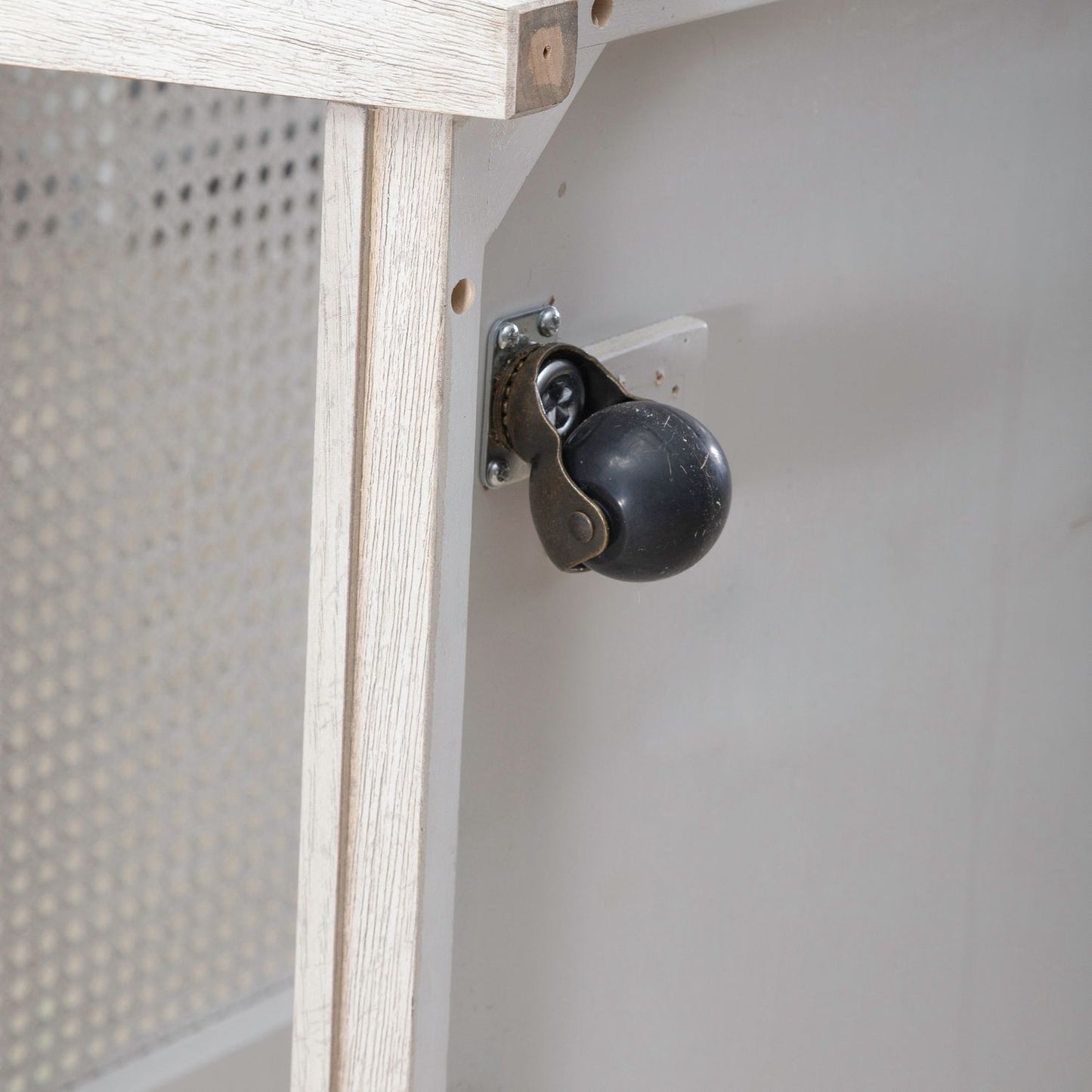 Caruso Heights - Table