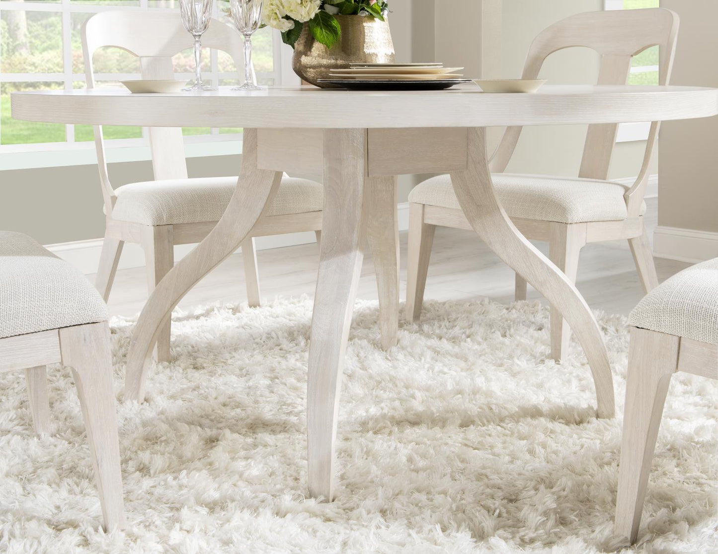 Harmony - Round Dining Table