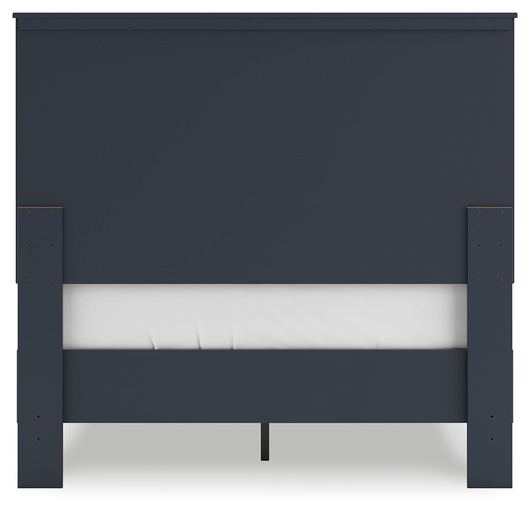 Simmenfort - Platform Bed With Panel Headboard