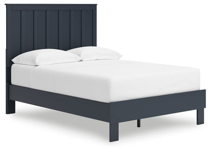 Simmenfort - Platform Bed With Panel Headboard