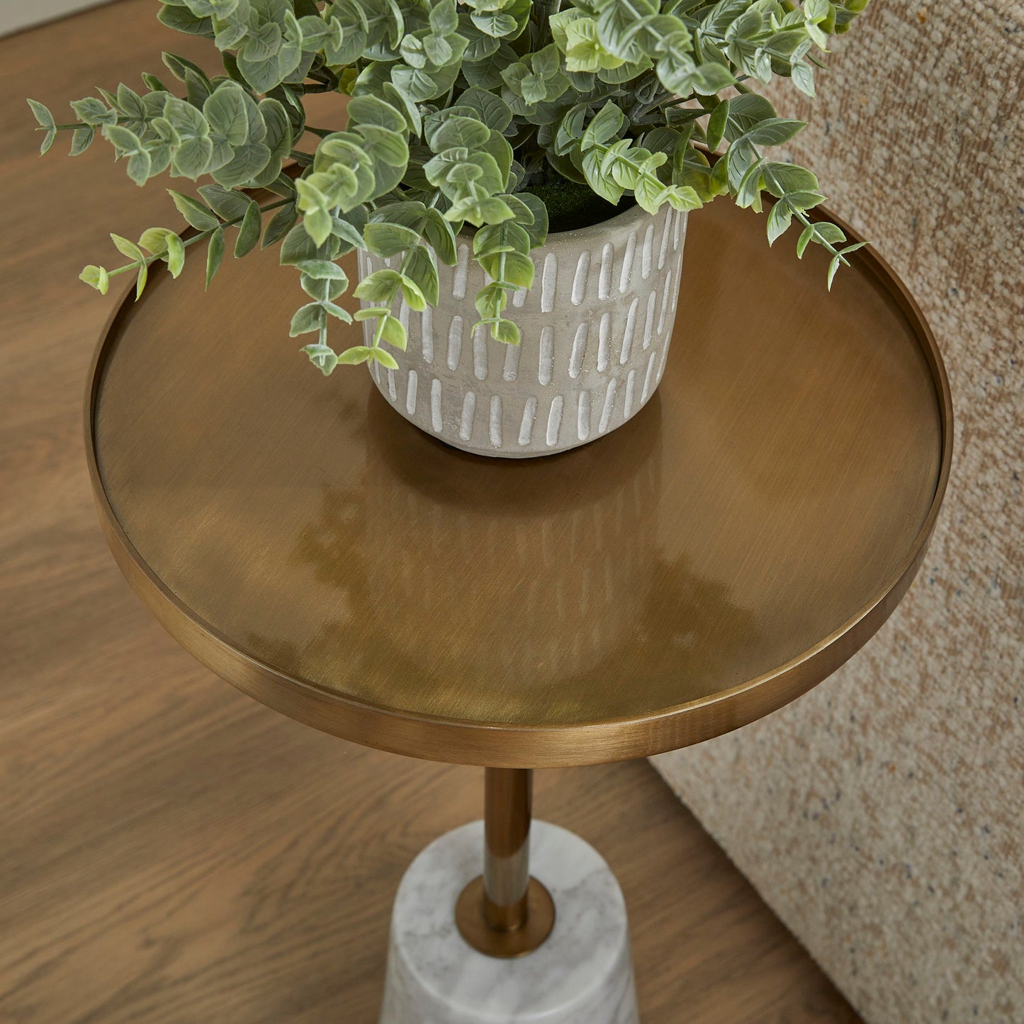 Hamilton - Accent Table - Gold / White