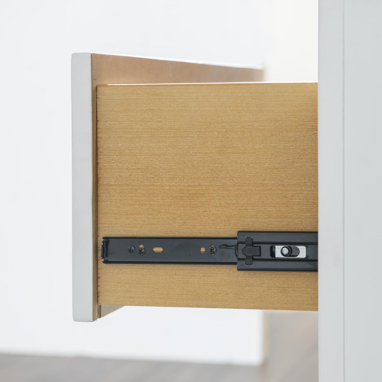 Horizons - 6 Drawers Dresser - Pure White / Natural Oak