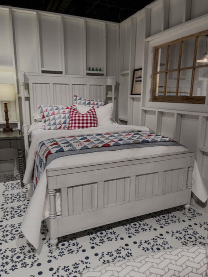 Vintage Market - Sleigh Bed Side Rails Queen / King - Picket Fence