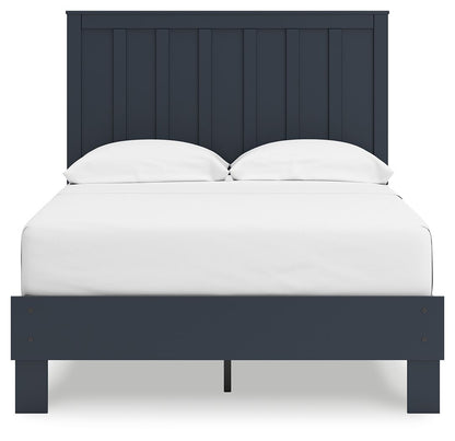 Simmenfort - Platform Bed With Panel Headboard