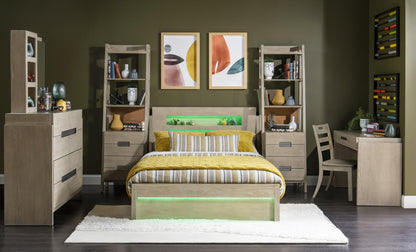 District - Panel Headboard Full - Weathered Oak