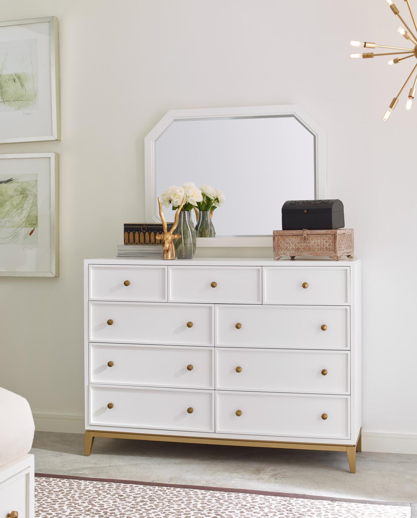 Chelsea - Bureau - White With Gold Accents