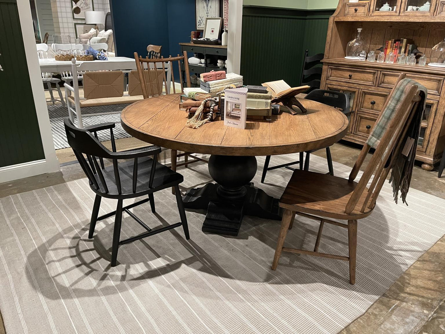 Vintage Market - Round Dining Table Complete - Barnwood Oak And Kettle Black