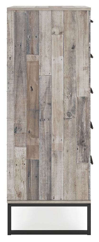 Neilsville - Five Drawer Chest - Whitewash