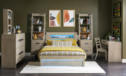 District - Panel Headboard Full - Weathered Oak