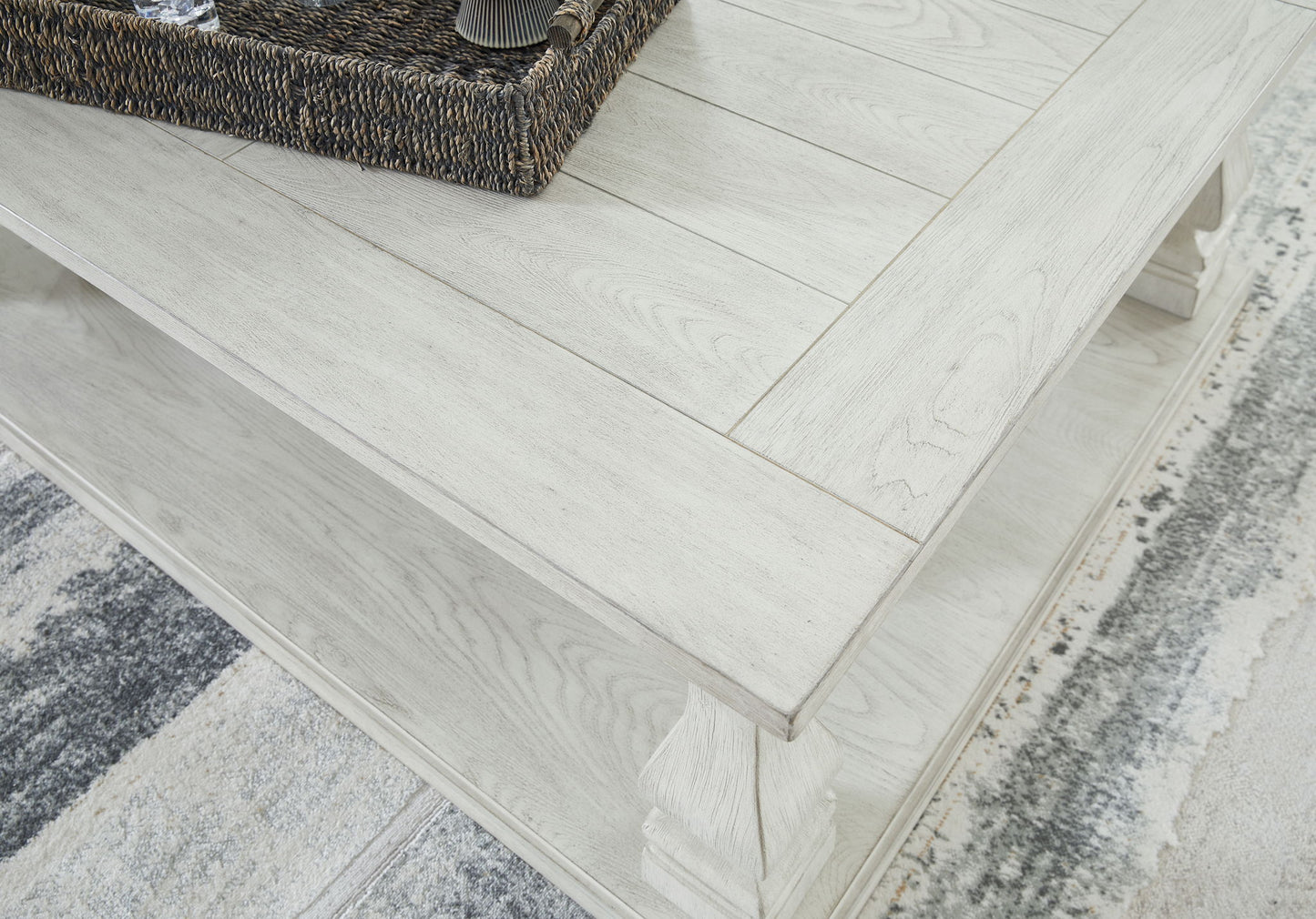 Arlendyne - Rectangular Cocktail Table - Antique White