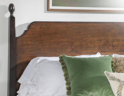 Fenmore - Complete Poster Bed