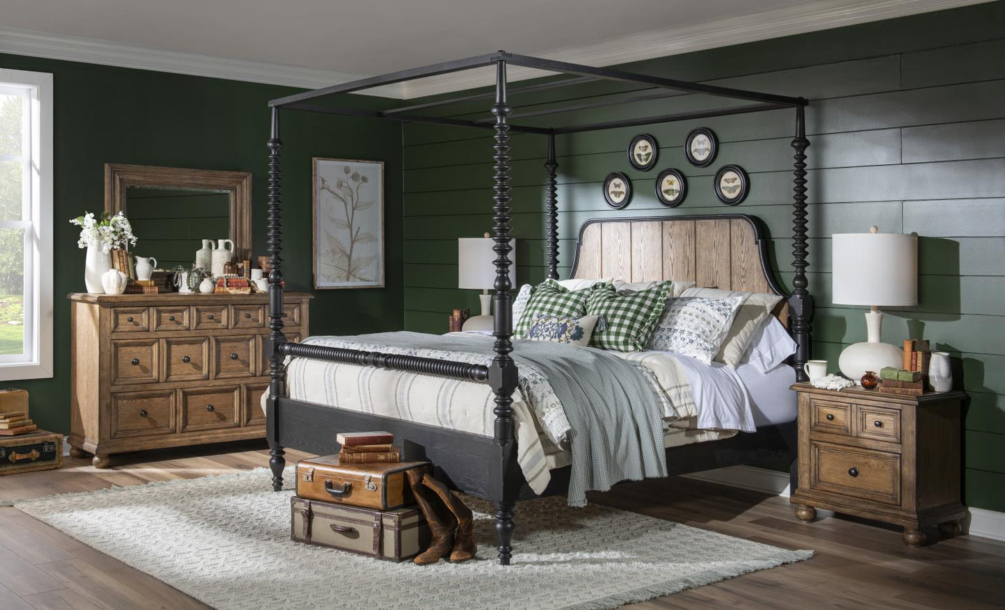 Vintage Market - Complete Bobbin Post Canopy Bed