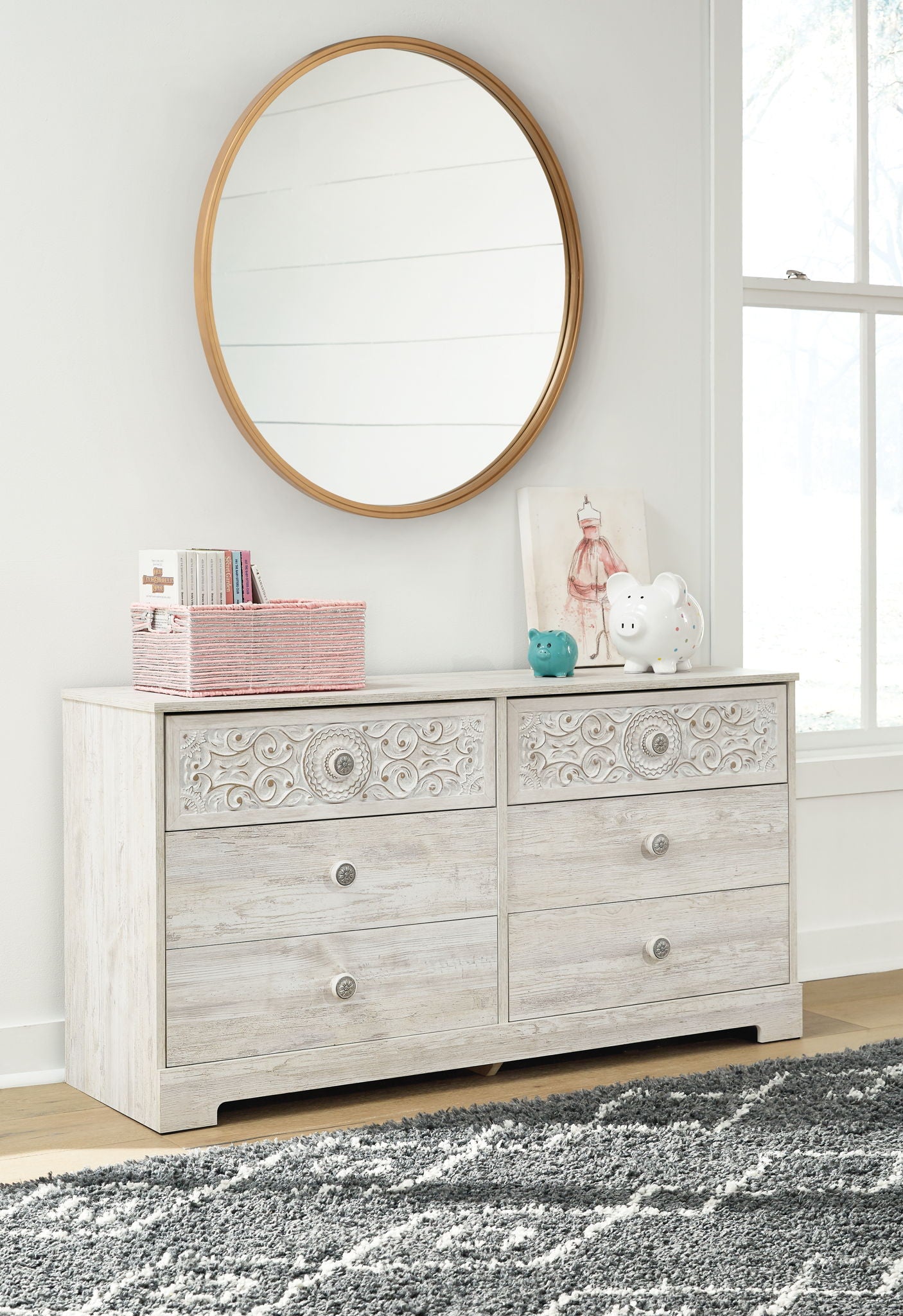 Paxberry - Six Drawer Dresser - Weatherworn - Whitewash