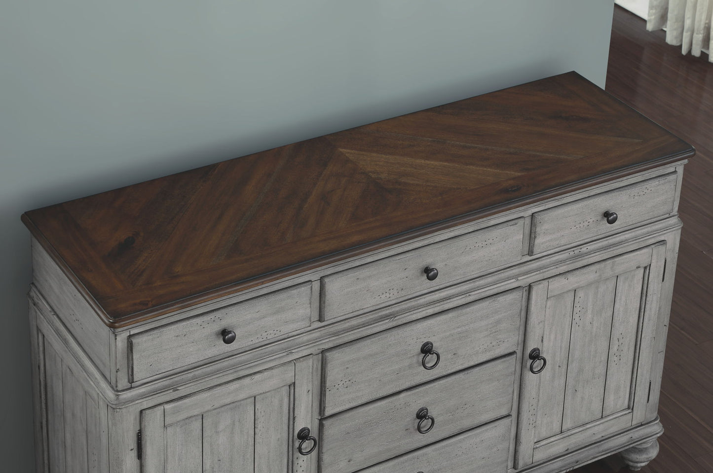 Plymouth - Buffet - Gray