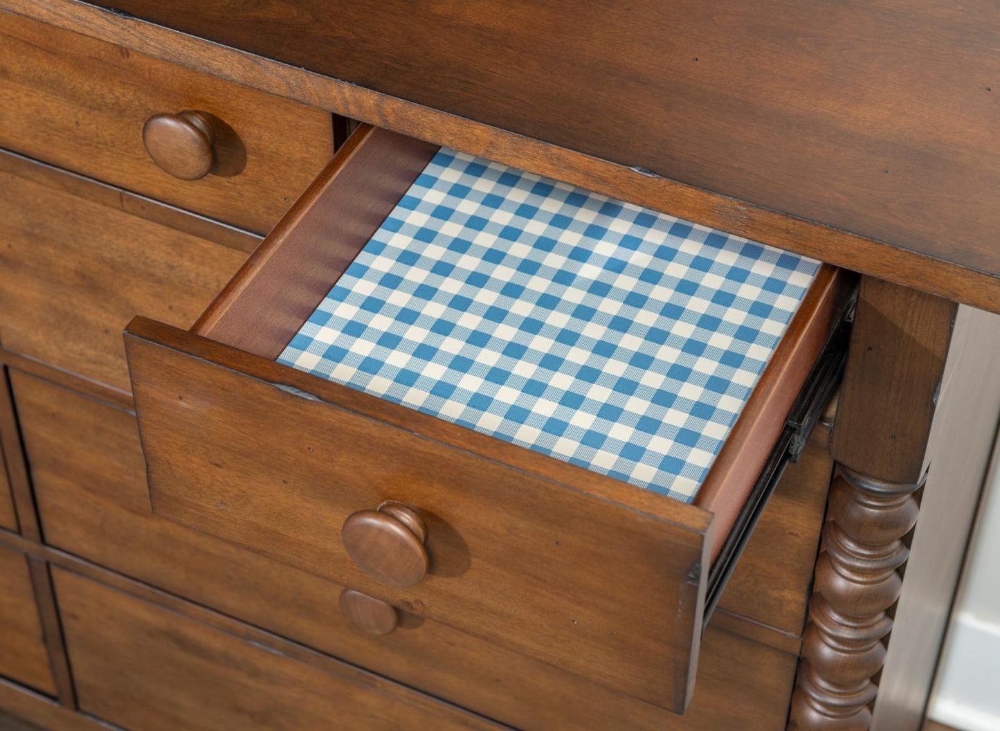Lake House - Jenny Lind Dresser