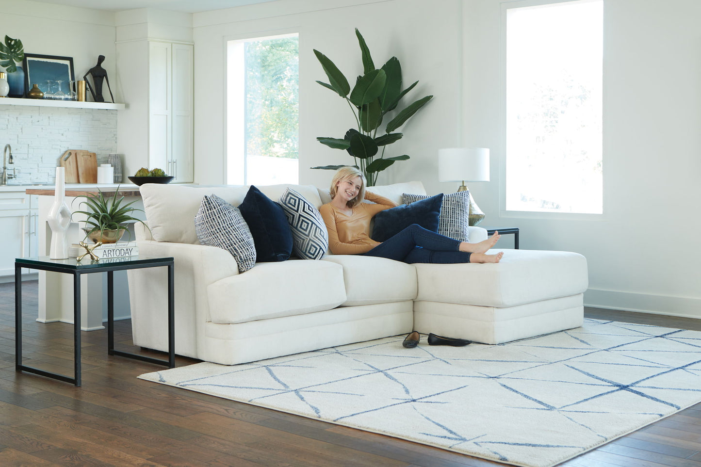 Polaris - Sectional With Comfort Coil Seating And Accent Pillows Included