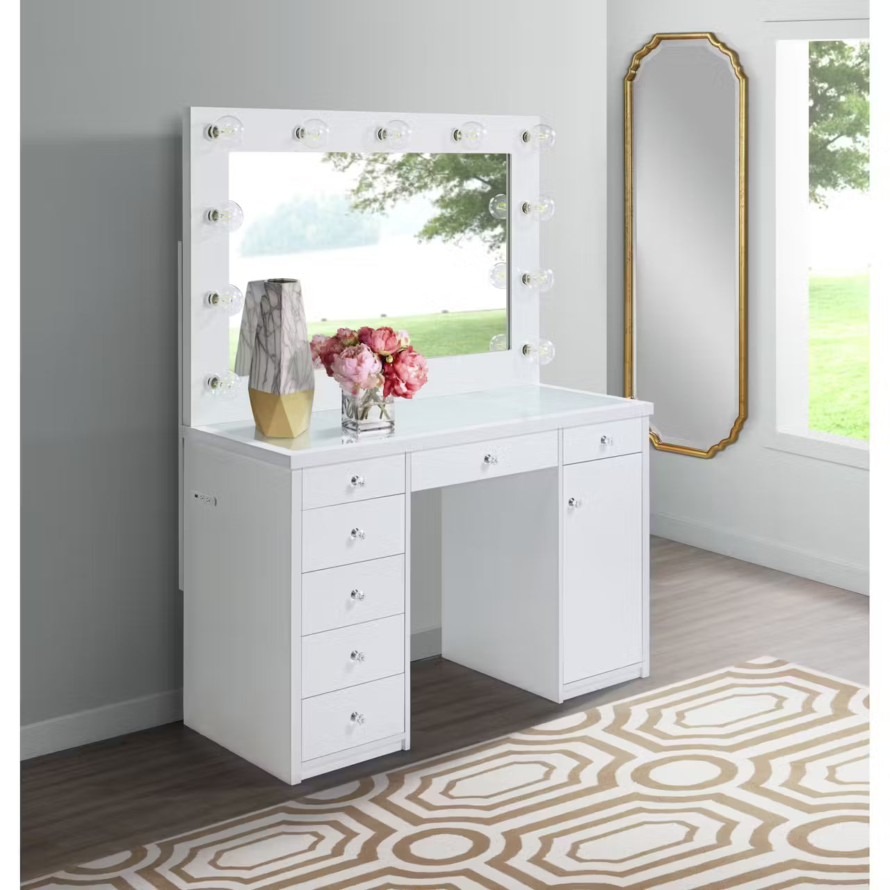 Amia Dresser & Mirror